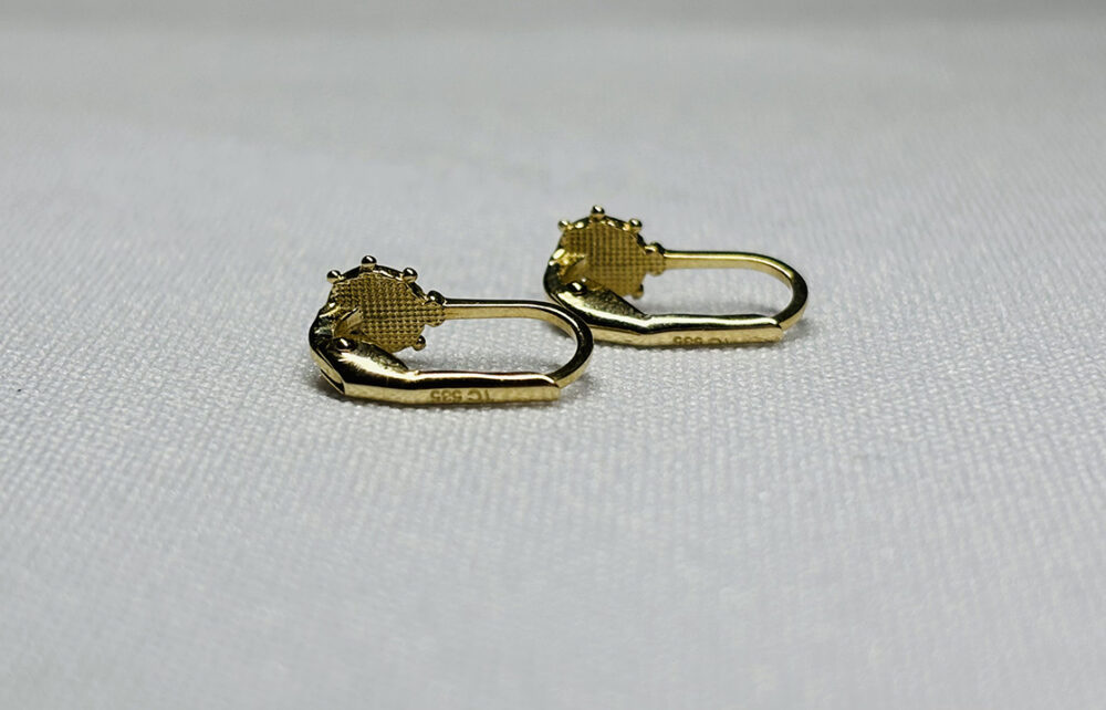14K sárga arany gyermek fülbevaló – piros katicabogár motívummal - Image 2