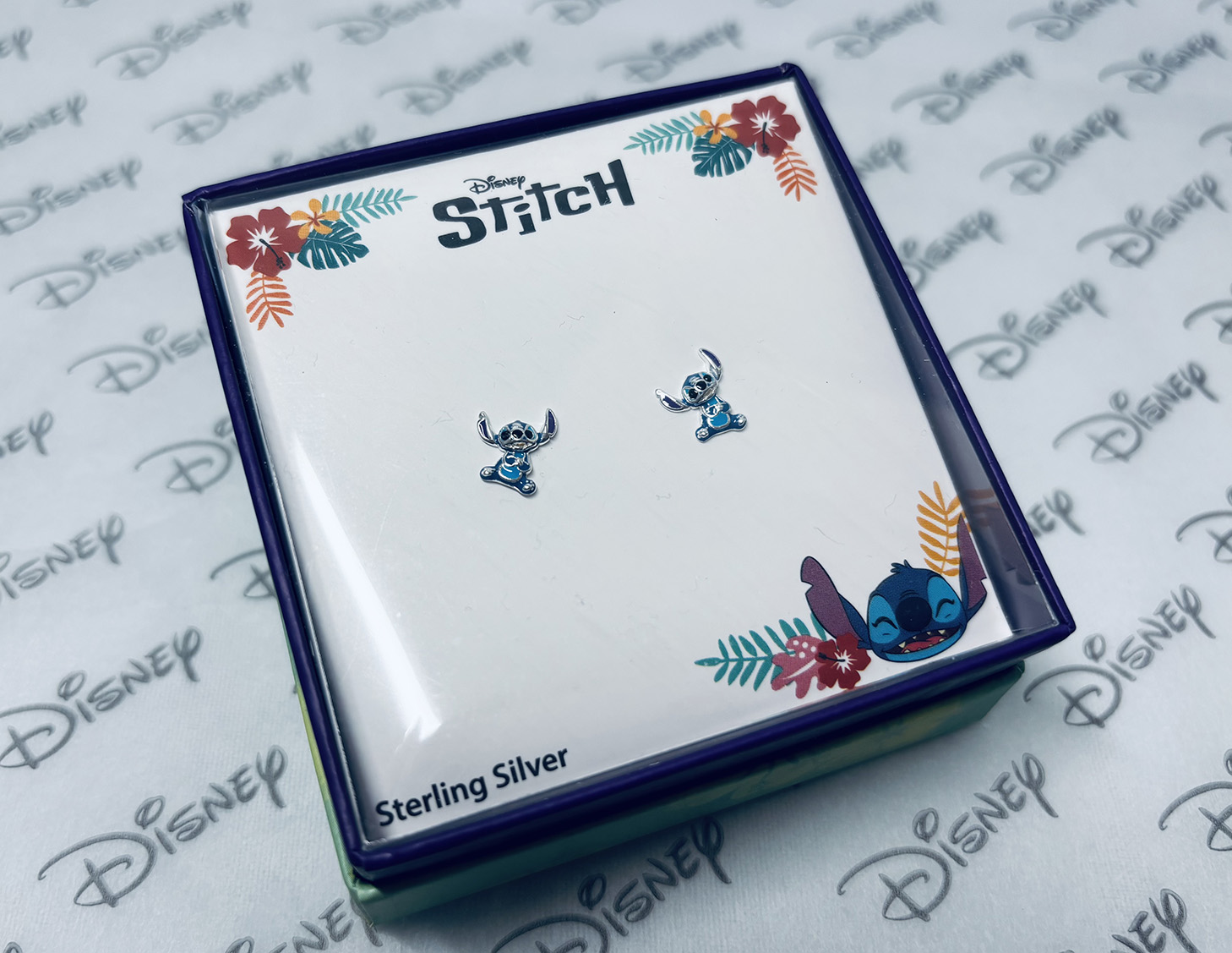 Disney ezüst fülbevaló – Stitch figura, játékos stílusban