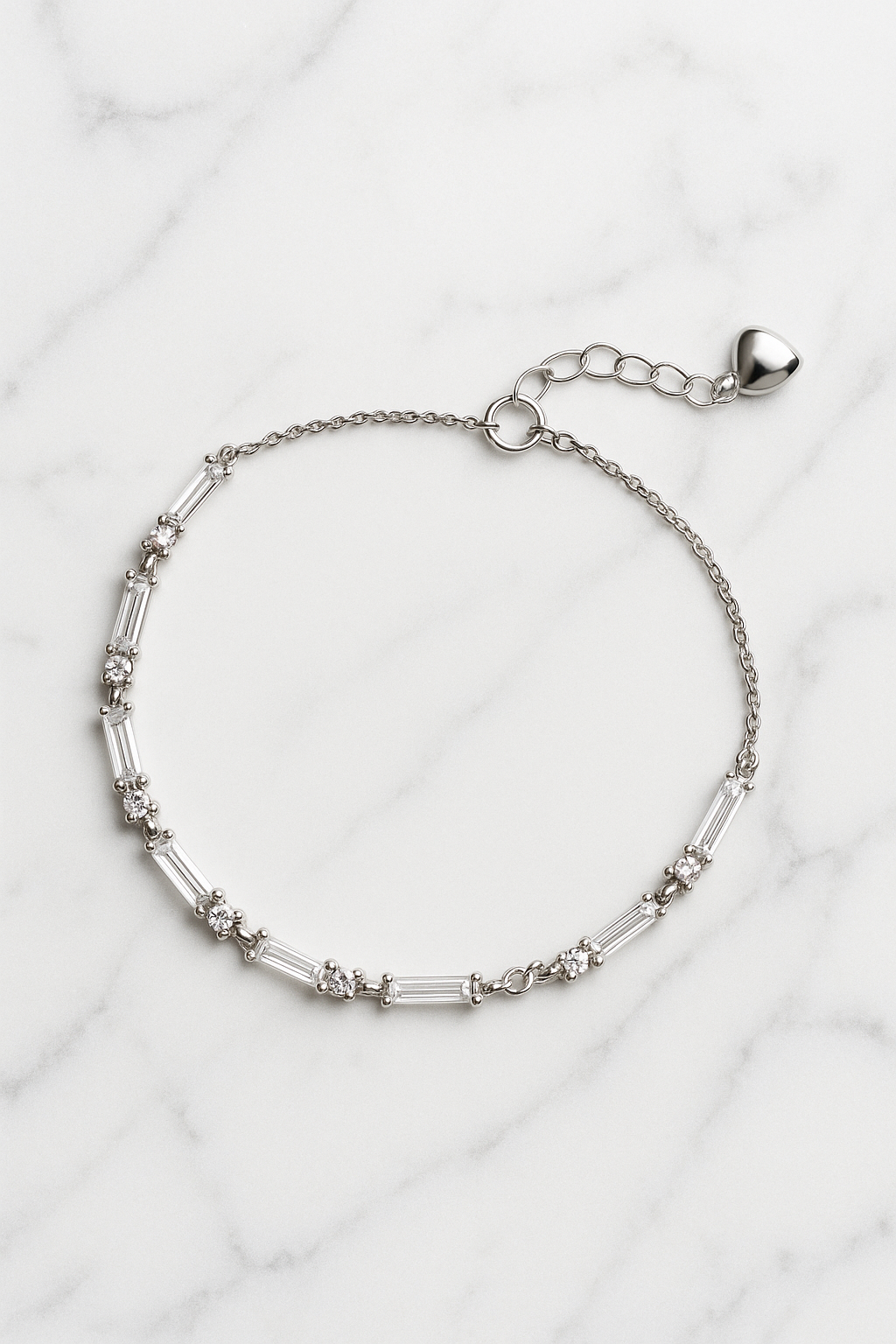 Bagett köves elegáns ezüst karkötő
